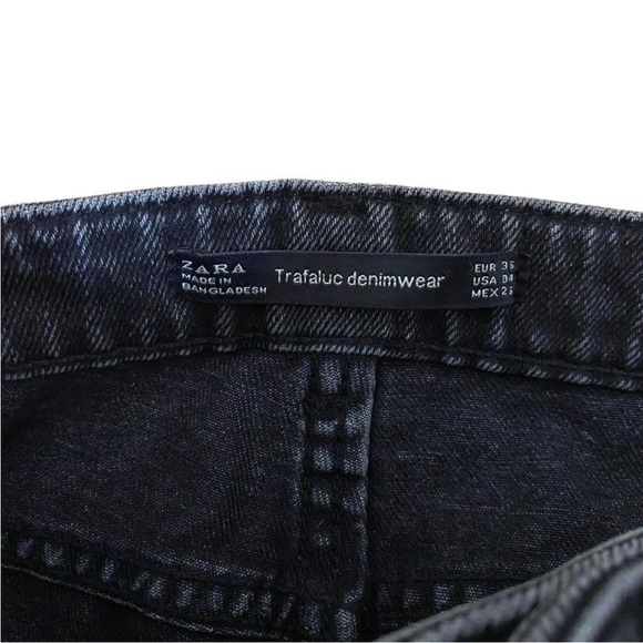 Zara 90s High Waisted Black Mom Jeans - Picture 4 of 7